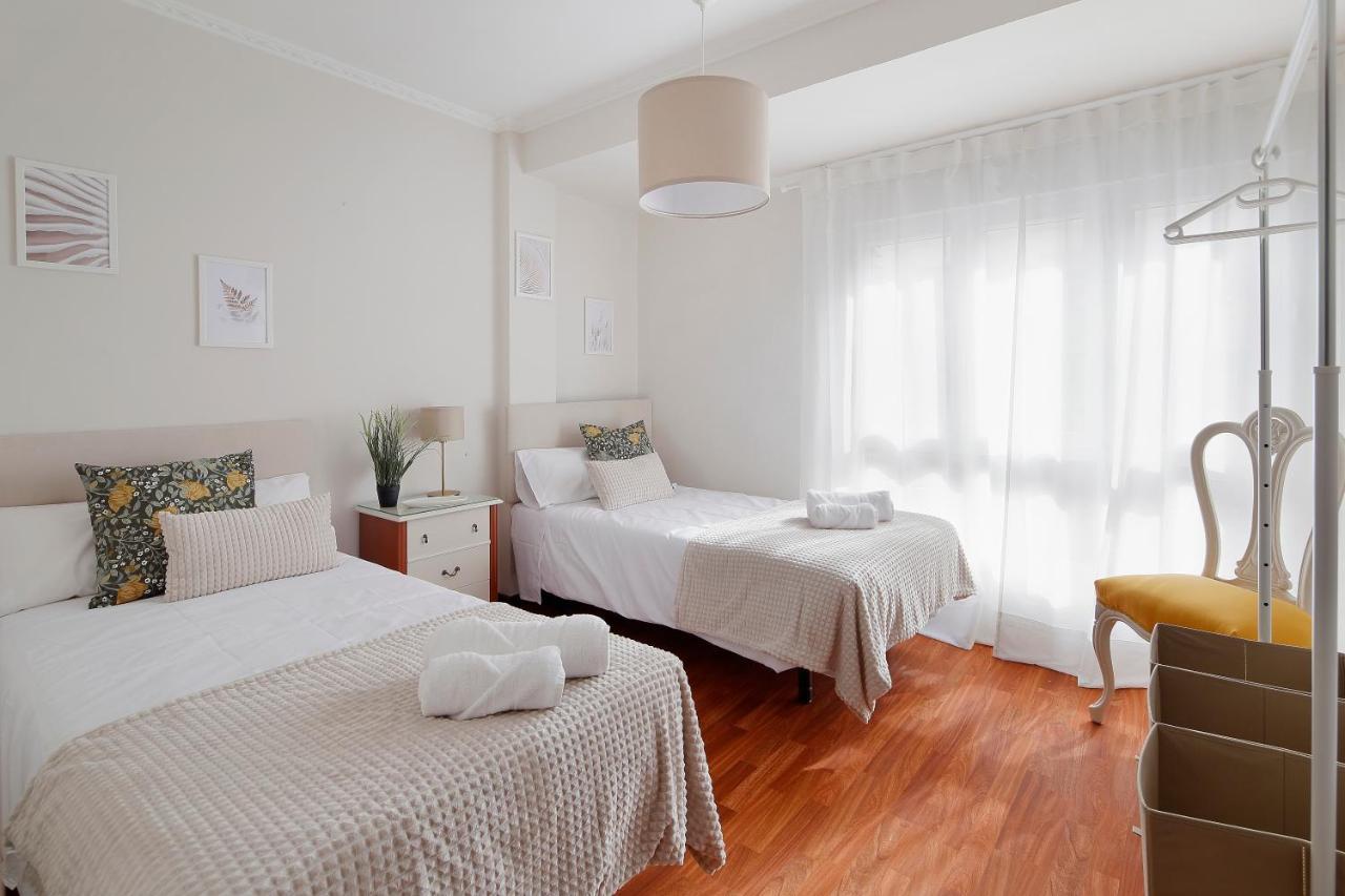 115A - Amplia Vivienda En Playa San Lorenzo Gijón Eksteriør billede